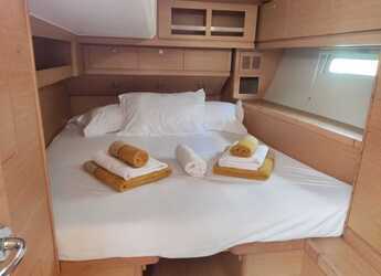 Rent a sailboat in Anse Marcel Marina (Lonvilliers) - Dufour 520 GL