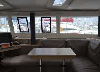 Rent a catamaran in Anse Marcel Marina (Lonvilliers) - Fountaine Pajot Saona 47 Quintet - 5 + 1 cab.