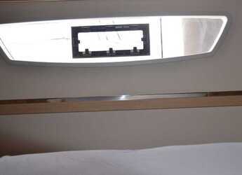 Rent a catamaran in Anse Marcel Marina (Lonvilliers) - Fountaine Pajot Saona 47 Quintet - 5 + 1 cab.