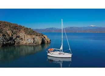 Noleggiare sailboat in Ece Marina - Bavaria 34