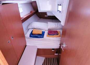 Noleggiare sailboat in Ece Marina - Bavaria 34