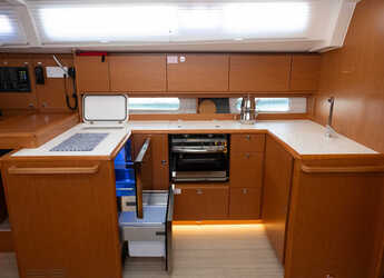 Noleggiare sailboat in Ece Marina - Bavaria C46