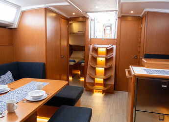 Noleggiare sailboat in Ece Marina - Bavaria C46