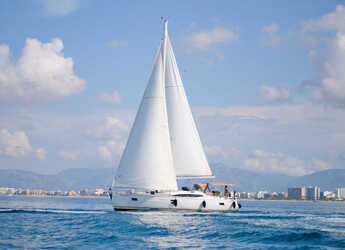 Rent a sailboat in El Arenal - Elan Impression 45