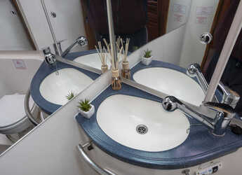 Alquilar velero en Marina Miraggio - Bavaria 40 Cruiser