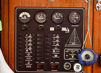 Alquilar velero en Kavala - Marina Perigialiou - Elan 40