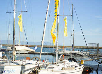 Alquilar velero en Kavala - Marina Perigialiou - Elan 40