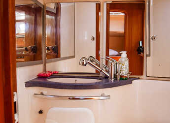 Alquilar velero en Kavala - Marina Perigialiou - Bavaria 46