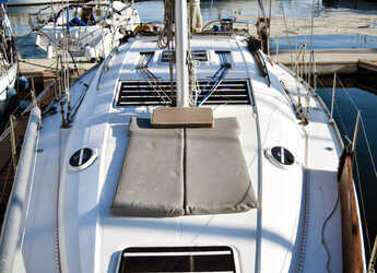 Rent a sailboat in Kavala - Marina Perigialiou - Elan 434 Impression