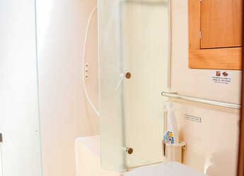 Rent a sailboat in Kavala - Marina Perigialiou - Elan 434 Impression