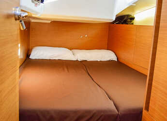 Alquilar velero en Kavala - Marina Perigialiou - Sun Odyssey 410