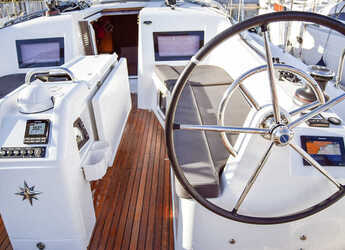 Alquilar velero en Kavala - Marina Perigialiou - Sun Odyssey 410