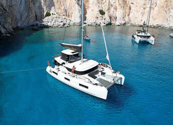Rent a catamaran in Paros Marina - Lagoon 46 