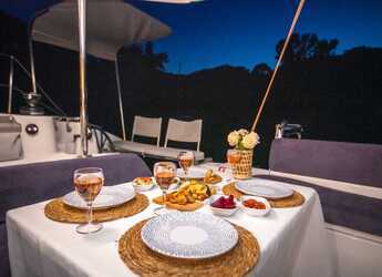 Alquilar catamarán en Ece Marina - Excess 11