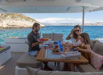 Rent a catamaran in Port Purcell, Joma Marina - Fountaine Pajot Astrea 42 - 4 + 1 cab.