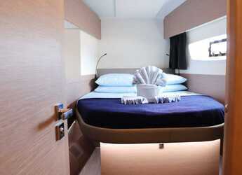 Rent a catamaran in Port Purcell, Joma Marina - Fountaine Pajot Astrea 42 - 4 + 1 cab.