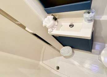 Rent a catamaran in Port Purcell, Joma Marina - Fountaine Pajot Aura 51 - 5 + 1 cab.