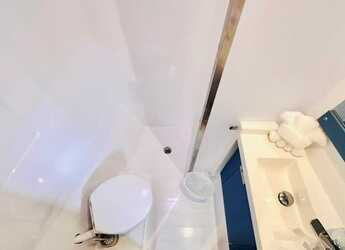 Rent a catamaran in Port Purcell, Joma Marina - Fountaine Pajot Aura 51 - 5 + 1 cab.