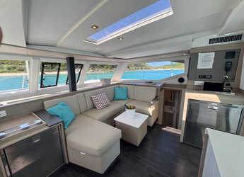 Rent a catamaran in Port Purcell, Joma Marina - Fountaine Pajot Isla 40 - 4 + 1 cab.