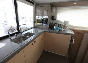 Rent a catamaran in Port Purcell, Joma Marina - Fountaine Pajot Lucia 40 - 3 cab.