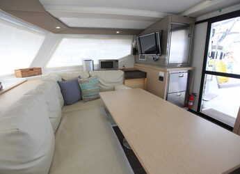 Rent a catamaran in Port Purcell, Joma Marina - Fountaine Pajot Lucia 40 - 3 cab.