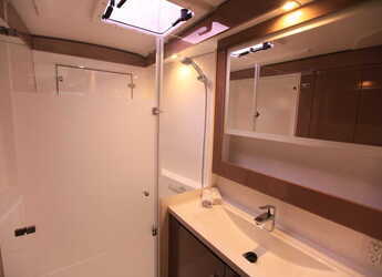 Rent a catamaran in Port Purcell, Joma Marina - Fountaine Pajot Lucia 40 - 3 cab.