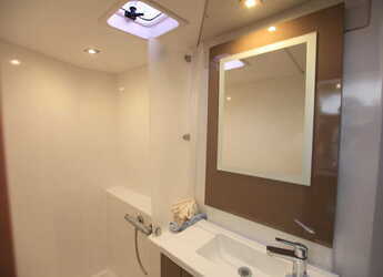 Rent a catamaran in Port Purcell, Joma Marina - Fountaine Pajot Lucia 40 - 3 cab.