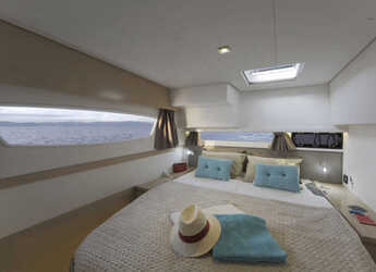 Rent a catamaran in Port Purcell, Joma Marina - Fountaine Pajot Saba 50 - 5 + 2 cab.