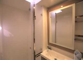 Rent a catamaran in Port Purcell, Joma Marina - Fountaine Pajot Saona 47 - 5 cab.