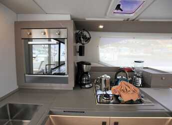 Rent a catamaran in Port Purcell, Joma Marina - Fountaine Pajot Saona 47 - 5 cab.