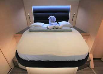 Rent a catamaran in Port Purcell, Joma Marina - Fountaine Pajot Saona 47 - 5 cab.