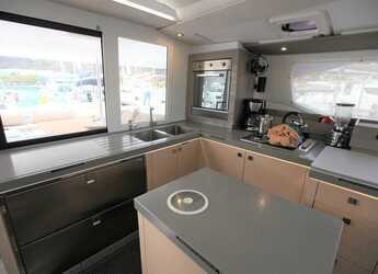 Rent a catamaran in Port Purcell, Joma Marina - Fountaine Pajot Saona 47 - 5 cab.