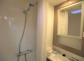 Rent a catamaran in Port Purcell, Joma Marina - Fountaine Pajot Saona 47 Quintet - 5 + 1 cab.