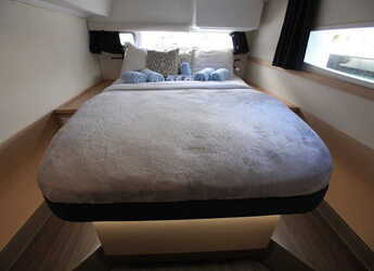 Rent a catamaran in Port Purcell, Joma Marina - Helia 44 - 5 cab.