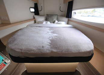 Rent a catamaran in Port Purcell, Joma Marina - Helia 44 - 5 cab.