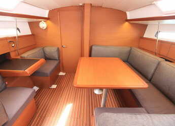 Alquilar velero en Port Purcell, Joma Marina - Sun Odyssey 419 - 3 cab.