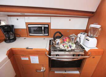Rent a sailboat in Port Purcell, Joma Marina - Sun Odyssey 44 DS - 2 cab.