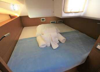 Chartern Sie segelboot in Port Purcell, Joma Marina - Sun Odyssey 440 - 2 cab.