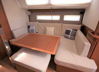 Chartern Sie segelboot in Port Purcell, Joma Marina - Sun Odyssey 440 - 2 cab.