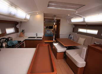 Chartern Sie segelboot in Port Purcell, Joma Marina - Sun Odyssey 440 - 2 cab.