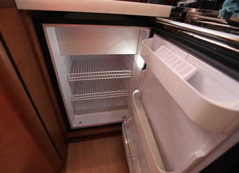 Chartern Sie segelboot in Port Purcell, Joma Marina - Sun Odyssey 440 - 2 cab.