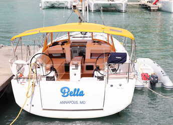 Rent a sailboat in Port Purcell, Joma Marina - Sun Odyssey 440 - 2 cab.