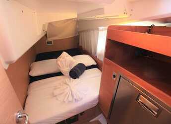 Rent a sailboat in Port Purcell, Joma Marina - Sun Odyssey 440 - 2 cab.