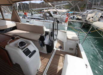 Rent a sailboat in Port Purcell, Joma Marina - Sun Odyssey 440 - 3 cab.