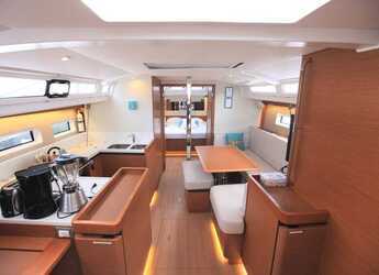 Rent a sailboat in Port Purcell, Joma Marina - Sun Odyssey 440 - 3 cab.