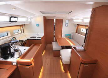 Rent a sailboat in Port Purcell, Joma Marina - Sun Odyssey 440 - 3 cab.