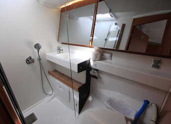Rent a sailboat in Port Purcell, Joma Marina - Sun Odyssey 440 - 3 cab.
