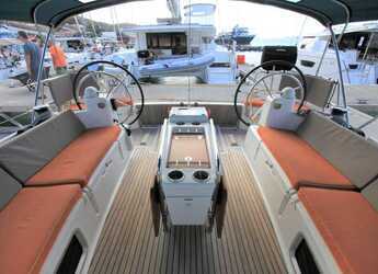 Rent a sailboat in Port Purcell, Joma Marina - Sun Odyssey 519 - 3 cab.