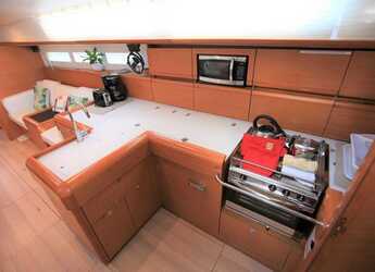 Rent a sailboat in Port Purcell, Joma Marina - Sun Odyssey 519 - 3 cab.