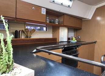 Rent a sailboat in D-Marin Lefkas Marina - Bavaria Cruiser 45 - 4 cab.